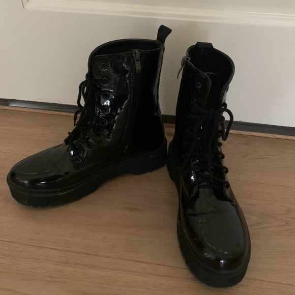 Charles Stewart. Black Patent Boot Size 10 - Picture 1 of 3